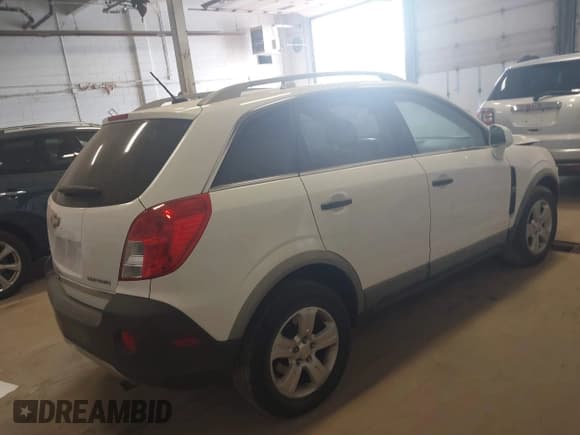 ✅ 2014 Chevrolet Captiva Sport LS • VIN: 3GNAL2EK9ES648395 • Lot: 42261664. Wystawiony na IAAI z przebiegiem 128 360 mil. Bezpłatny archiwum sprzedaży aukcyjnych z USA i szczegółowy raport historii pojazdu na DreamBid. Zdjęcie 4.