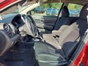 ✅ 2018 Nissan Versa SV • VIN: 3N1CN7AP8JL879841 • Lot: 70347055. Wystawiony na Copart z przebiegiem 97 394 mil. Bezpłatny archiwum sprzedaży aukcyjnych z USA i szczegółowy raport historii pojazdu na DreamBid. Zdjęcie 7.