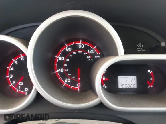 ✅ 2011 Toyota Matrix • VIN: 2T1KU4EE1BC562524 • Lot: 43635498. Wystawiony na IAAI z przebiegiem 108 865 mil. Bezpłatny archiwum sprzedaży aukcyjnych z USA i szczegółowy raport historii pojazdu na DreamBid. Zdjęcie 7.