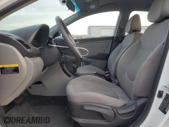 ✅ 2016 Hyundai Accent SE • VIN: KMHCT4AE6GU137402 • Лот: 81554094. Опубликован ранее на Copart с пробегом 100 775 миль. Бесплатный доступ к архиву аукционных продаж из США и подробный отчёт об истории автомобиля на DreamBid. Изображение 7.