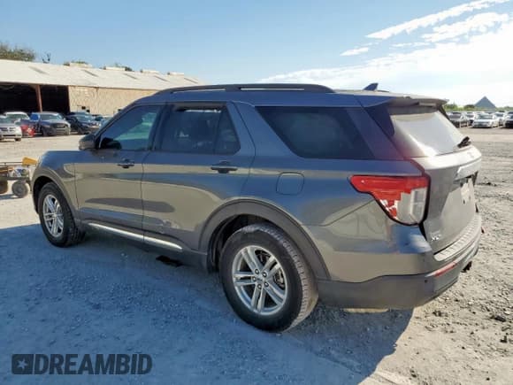 ✅ 2022 Ford Explorer XLT • VIN: 1FMSK7DH3NGA45097 • Lot: 81876135. Wystawiony na Copart z przebiegiem 70 716 mil. Bezpłatny archiwum sprzedaży aukcyjnych z USA i szczegółowy raport historii pojazdu na DreamBid. Zdjęcie 2.