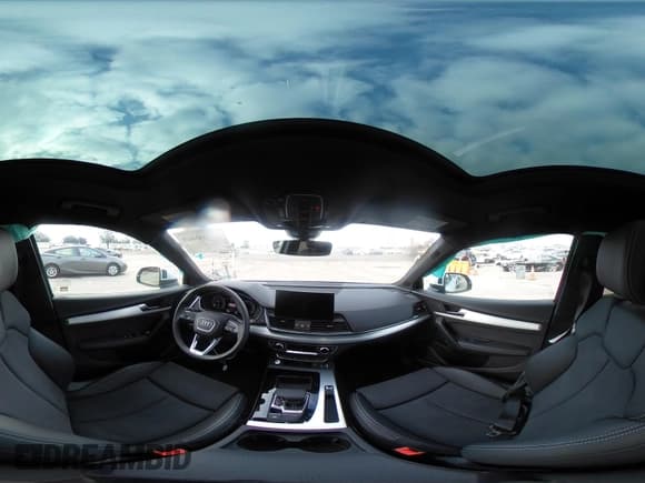 ✅ 2024 Audi Q5 S line Premium Plus • VIN: WA1E2AFY9R2092465 • Lot: 42090469. Wystawiony na IAAI z przebiegiem 2 835 mil. Bezpłatny archiwum sprzedaży aukcyjnych z USA i szczegółowy raport historii pojazdu na DreamBid. Zdjęcie 21.