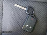 ✅ 2019 Chevrolet Silverado 1500 LT • VIN: 2GCVKPEC5K1241085 • Lot: 43043450. Wystawiony na IAAI z przebiegiem 73 820 mil. Bezpłatny archiwum sprzedaży aukcyjnych z USA i szczegółowy raport historii pojazdu na DreamBid. Zdjęcie 11.