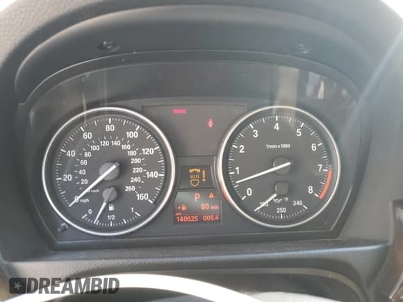 ✅ 2010 BMW 3 Series 328i • VIN: WBAWB3C57AP139402 • Lot: 80036005. Listed on Copart with 140,625 mi. Free auction sales archive from the USA and detailed vehicle history report at DreamBid. Image 9.