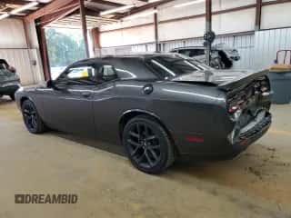 2020 Dodge Challenger SXT с VIN 2C3CDZAG1LH110030, выставлен на аукционе Copart как лот 86490005 с пробегом 74 580 миль миль и Списание • Salvage title. История ставок и продаж доступна на DreamBid. Изображение 2.