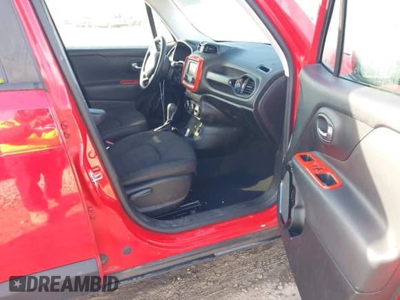 ✅ 2017 Jeep Renegade Latitude • VIN: ZACCJABB1HPE84443 • Лот: 43602778. Опубликован ранее на IAAI с пробегом 91 215 миль. Бесплатный доступ к архиву аукционных продаж из США и подробный отчёт об истории автомобиля на DreamBid. Изображение 5.