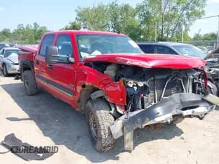 ✅ 2006 Chevrolet Silverado 2500HD LT3 • VIN: 1GCHK232X6F105320 • Lot: 42896488. Wystawiony na IAAI z przebiegiem Nie podano. Bezpłatny archiwum sprzedaży aukcyjnych z USA i szczegółowy raport historii pojazdu na DreamBid. Zdjęcie 1.