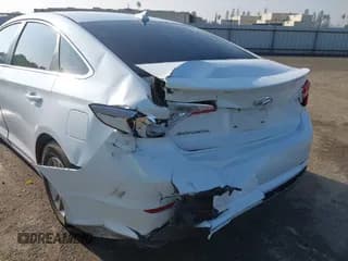 ✅ 2016 Hyundai Sonata 2.4L • VIN: 5NPE24AFXGH402261 • Лот: 43469405. Опубликован ранее на IAAI с пробегом 126 850 миль. Бесплатный доступ к архиву аукционных продаж из США и подробный отчёт об истории автомобиля на DreamBid. Изображение 6.