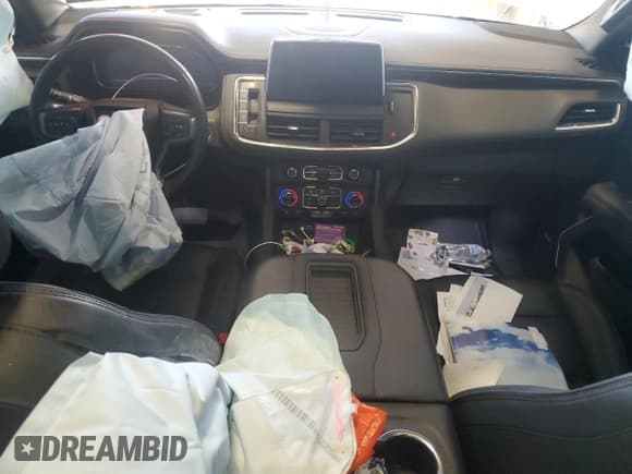 ✅ 2023 Chevrolet Suburban RST • VIN: 1GNSKEKD5PR109146 • Lot: 85477365. Wystawiony na Copart z przebiegiem Nie podano. Bezpłatny archiwum sprzedaży aukcyjnych z USA i szczegółowy raport historii pojazdu na DreamBid. Zdjęcie 8.