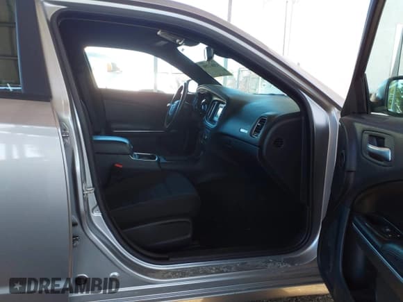 ✅ 2015 Dodge Charger Police • VIN: 2C3CDXAT6FH791257 • Лот: 43061750. Опубликован ранее на IAAI с пробегом 123 323 миль. Бесплатный доступ к архиву аукционных продаж из США и подробный отчёт об истории автомобиля на DreamBid. Изображение 5.