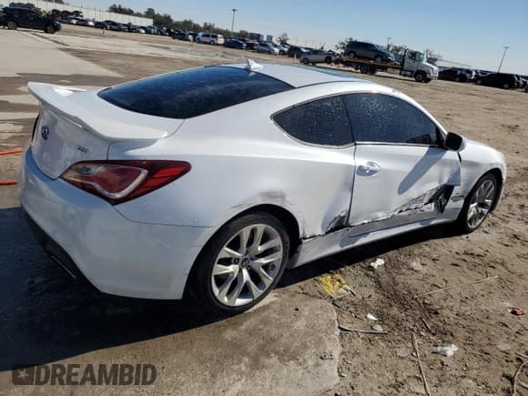 ✅ 2013 Hyundai Genesis Coupe Premium • VIN: KMHHT6KD8DU112262 • Lot: 42407695. Wystawiony na Copart z przebiegiem 106 054 mil. Bezpłatny archiwum sprzedaży aukcyjnych z USA i szczegółowy raport historii pojazdu na DreamBid. Zdjęcie 3.