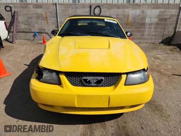 ✅ 2004 Ford Mustang Deluxe • VIN: 1FAFP44684F204775 • Lot: 82301525. Listed on Copart with 229,182 mi. Free auction sales archive from the USA and detailed vehicle history report at DreamBid. Image 5.