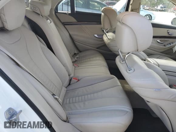 ✅ 2020 Mercedes-Benz S 560 • VIN: WDDUG8DB3LA524349 • Lot: 44737185. Listed on Copart with 55,924 mi. Free auction sales archive from the USA and detailed vehicle history report at DreamBid. Image 10.