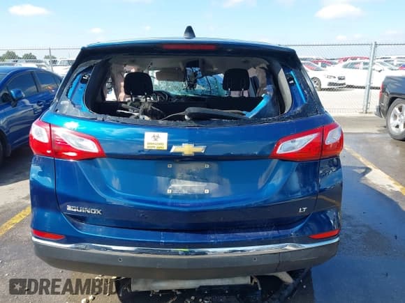✅ 2020 Chevrolet Equinox LT • VIN: 2GNAXKEV0L6220452 • Lot: 43386425. Wystawiony na IAAI z przebiegiem Nie podano. Bezpłatny archiwum sprzedaży aukcyjnych z USA i szczegółowy raport historii pojazdu na DreamBid. Zdjęcie 17.