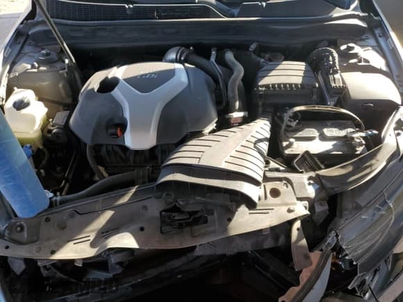 ✅ 2015 Kia Optima SX Turbo • VIN: 5XXGR4A63FG408787 • Lot: 92028045. Wystawiony na Copart z przebiegiem 76 328 mil. Bezpłatny archiwum sprzedaży aukcyjnych z USA i szczegółowy raport historii pojazdu na DreamBid. Zdjęcie 11.