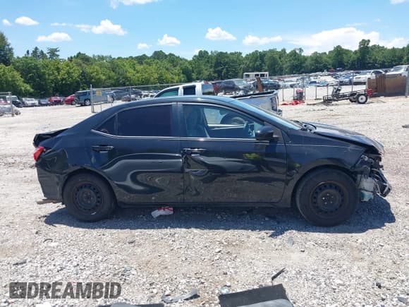 ✅ 2015 Toyota Corolla LE • VIN: 5YFBURHE8FP327729 • Лот: 42735063. Опубликован ранее на IAAI с пробегом 269 866 миль. Бесплатный доступ к архиву аукционных продаж из США и подробный отчёт об истории автомобиля на DreamBid. Изображение 14.