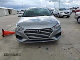 ✅ 2022 Hyundai Accent SEL • VIN: 3KPC24A66NE177619 • Lot: 74314364. Wystawiony na Copart z przebiegiem 10 703 mil mil. Skorzystaj z bezpłatnego archiwum sprzedaży aukcyjnych z USA i zobacz szczegółowy raport historii pojazdu na DreamBid. Zdjęcie 5.