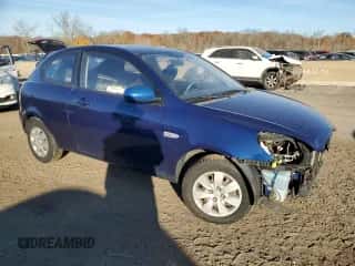 2010 Hyundai Accent GS z VIN KMHCM3AC1AU166934, wystawiony jako Copart lot #78869764 z przebiegiem 86 288 mil mil oraz Szkoda całkowita • Salvage title. Historia ofert i sprzedaży dostępna na DreamBid. Obrazek 4.