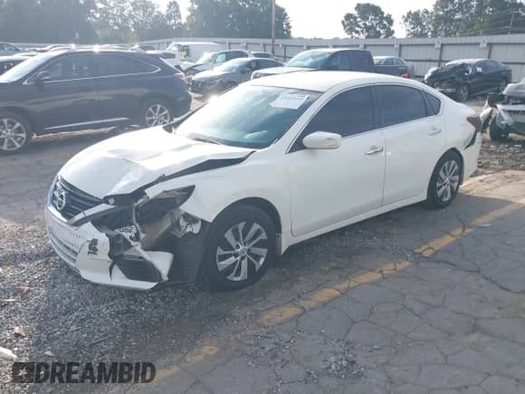 ✅ 2017 Nissan Altima SR • VIN: 1N4AL3AP9HC184816 • Lot: 43392123. Listed on IAAI with 140,115 mi. Free auction sales archive from the USA and detailed vehicle history report at DreamBid. Image 17.