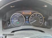 ✅ 2014 Lexus ES 300h • VIN: JTHBW1GG2E2041790 • Лот: 92940505. Опубликован ранее на Copart с пробегом 136 724 миль. Бесплатный доступ к архиву аукционных продаж из США и подробный отчёт об истории автомобиля на DreamBid. Изображение 9.