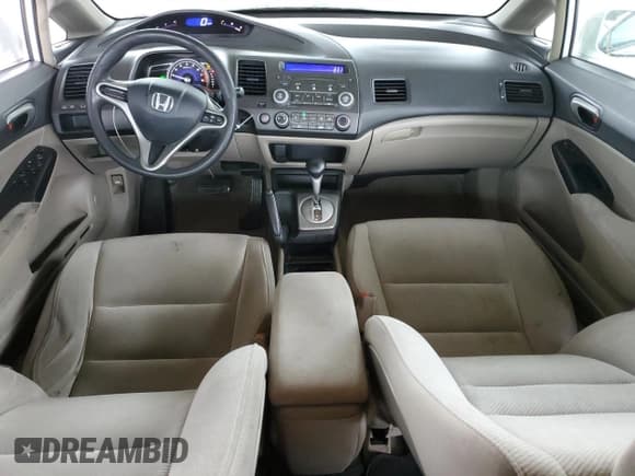 ✅ 2011 Honda Civic GX • VIN: 19XFA4F51BE000164 • Лот: 68948865. Опубликован ранее на Copart с пробегом 152 646 миль. Бесплатный доступ к архиву аукционных продаж из США и подробный отчёт об истории автомобиля на DreamBid. Изображение 8.