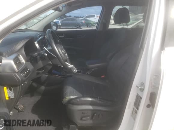 ✅ 2016 Kia Sorento SX • VIN: 5XYPK4A56GG084582 • Lot: 92321405. Listed on Copart with 113,484 mi. Free auction sales archive from the USA and detailed vehicle history report at DreamBid. Image 7.