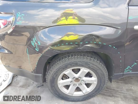 ✅ 2015 GMC Acadia SLE • VIN: 1GKKRPKD2FJ353175 • Lot: 43351512. Wystawiony na IAAI z przebiegiem 122 522 mil. Bezpłatny archiwum sprzedaży aukcyjnych z USA i szczegółowy raport historii pojazdu na DreamBid. Zdjęcie 6.