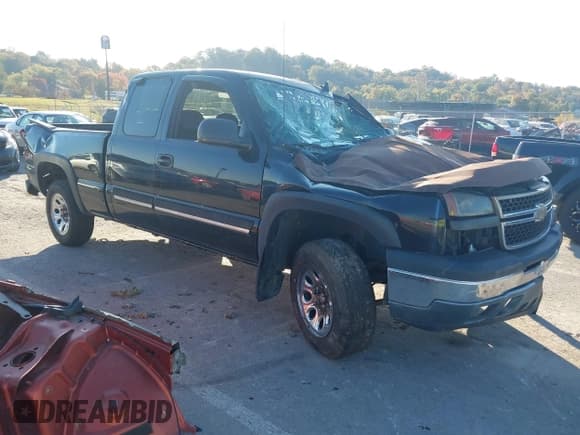 ✅ 2007 Chevrolet Silverado 1500 LT1 • VIN: 1GCEK19Z77Z102067 • Lot: 43623024. Wystawiony na IAAI z przebiegiem Nie podano. Bezpłatny archiwum sprzedaży aukcyjnych z USA i szczegółowy raport historii pojazdu na DreamBid. Zdjęcie 1.
