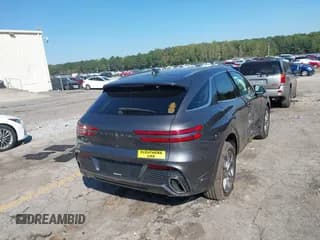 ✅ 2023 Genesis GV70 2.5T • VIN: KMUMADTB6PU087888 • Lot: 43356112. Wystawiony na IAAI z przebiegiem 30 000 mil. Bezpłatny archiwum sprzedaży aukcyjnych z USA i szczegółowy raport historii pojazdu na DreamBid. Zdjęcie 4.