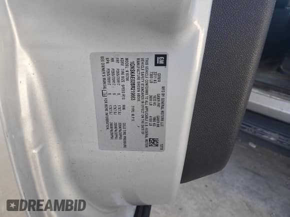 2011 Chevrolet Tahoe LS z VIN 1GNSKAE02BR219663, wystawiony jako Copart lot #82691535 z przebiegiem 163 452 mil mil oraz Szkoda całkowita • Salvage title. Historia ofert i sprzedaży dostępna na DreamBid. Obrazek 13.