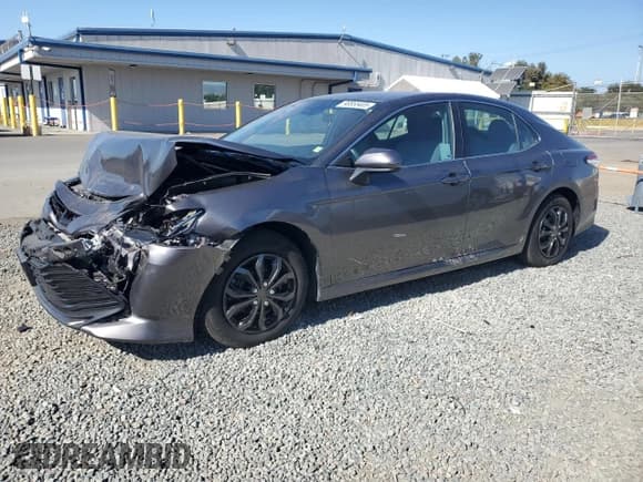 ✅ 2020 Toyota Camry Hybrid LE • VIN: 4T1C31AK1LU540086 • Lot: 90855405. Wystawiony na Copart z przebiegiem 108 777 mil. Bezpłatny archiwum sprzedaży aukcyjnych z USA i szczegółowy raport historii pojazdu na DreamBid. Zdjęcie 1.