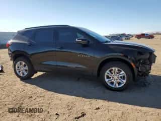 2022 Chevrolet Blazer LT z VIN 3GNKBCR45NS135797, wystawiony jako Copart lot #72015815 z przebiegiem 135 318 mil mil oraz Szkoda całkowita • Salvage title. Historia ofert i sprzedaży dostępna na DreamBid. Obrazek 4.