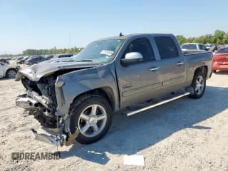 ✅ 2013 Chevrolet Silverado 1500 LS • VIN: 3GCPCREA4DG268420 • Лот: 82194695. Опубликован ранее на Copart с пробегом 195 949 миль. Бесплатный доступ к архиву аукционных продаж из США и подробный отчёт об истории автомобиля на DreamBid. Изображение 1.