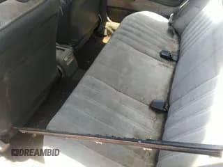 ✅ 1992 Geo Prizm • VIN: 1Y1SK5469NZ011267 • Lot: 36949133. Listed on IAAI with 80,855 mi. Free auction sales archive from the USA and detailed vehicle history report at DreamBid. Image 5.