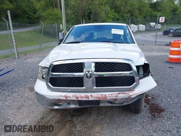 ✅ 2019 Ram 1500 Express • VIN: 1C6RR6KT5KS552244 • Lot: 42159195. Wystawiony na IAAI z przebiegiem 114 599 mil. Bezpłatny archiwum sprzedaży aukcyjnych z USA i szczegółowy raport historii pojazdu na DreamBid. Zdjęcie 6.