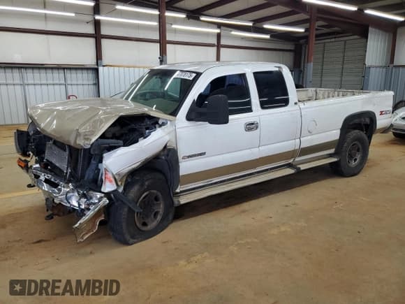 ✅ 2003 Chevrolet Silverado 2500HD LS • VIN: 1GCHC29U93E131088 • Lot: 47078175. Listed on Copart with Not provided. Free auction sales archive from the USA and detailed vehicle history report at DreamBid. Image 1.