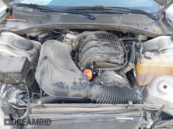 ✅ 2019 Dodge Charger SXT • VIN: 2C3CDXBG9KH615377 • Лот: 43251476. Опубликован ранее на IAAI с пробегом 135 902 миль. Бесплатный доступ к архиву аукционных продаж из США и подробный отчёт об истории автомобиля на DreamBid. Изображение 10.