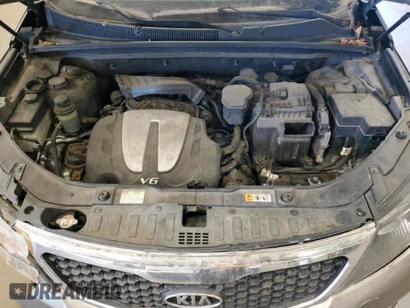 ✅ 2013 Kia Sorento EX • VIN: 5XYKUDA25DG384586 • Lot: 90600395. Listed on Copart with Not provided. Free auction sales archive from the USA and detailed vehicle history report at DreamBid. Image 12.