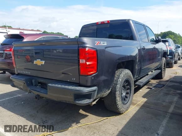 ✅ 2016 Chevrolet Silverado 1500 LT • VIN: 3GCUKREC5GG124502 • Lot: 42727541. Wystawiony na IAAI z przebiegiem Nie podano. Bezpłatny archiwum sprzedaży aukcyjnych z USA i szczegółowy raport historii pojazdu na DreamBid. Zdjęcie 4.