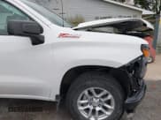 ✅ 2023 Chevrolet Silverado 1500 Work Truck • VIN: 3GCUDAEDXPG301324 • Lot: 43488164. Wystawiony na IAAI z przebiegiem 29 853 mil. Bezpłatny archiwum sprzedaży aukcyjnych z USA i szczegółowy raport historii pojazdu na DreamBid. Zdjęcie 19.