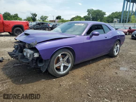 ✅ 2019 Dodge Challenger GT • VIN: 2C3CDZJG3KH571339 • Lot: 64327615. Wystawiony na Copart z przebiegiem 99 368 mil mil. Skorzystaj z bezpłatnego archiwum sprzedaży aukcyjnych z USA i zobacz szczegółowy raport historii pojazdu na DreamBid. Zdjęcie 1.