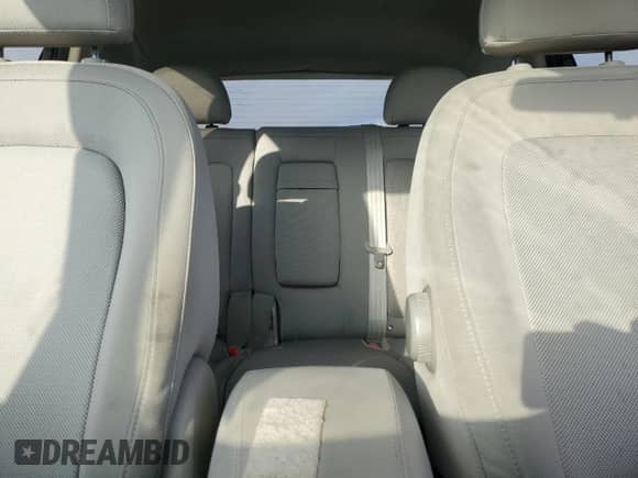 2009 Saturn VUE XE z VIN 3GSCL33P99S559510, wystawiony jako Copart lot #86545004 z przebiegiem 101 894 mil mil oraz Szkoda całkowita • Salvage title. Historia ofert i sprzedaży dostępna na DreamBid. Obrazek 10.