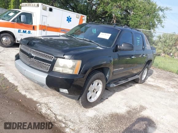 ✅ 2007 Chevrolet Avalanche 1LT • VIN: 3GNFK12337G307709 • Lot: 42678735. Listed on IAAI with 182,038 mi. Free auction sales archive from the USA and detailed vehicle history report at DreamBid. Image 2.