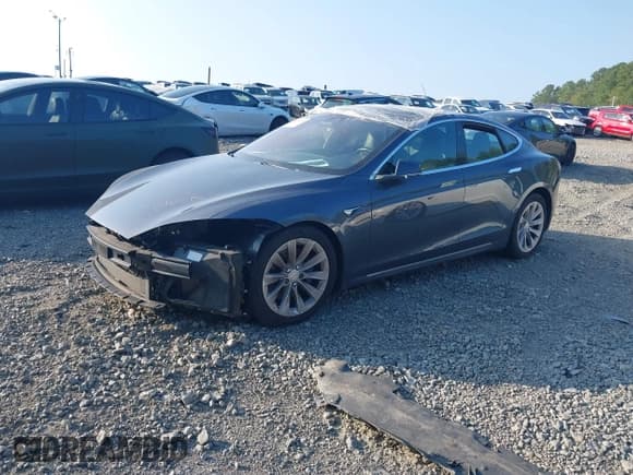 ✅ 2016 Tesla Model S 90D • VIN: 5YJSA1E29GF170486 • Lot: 42901259. Listed on IAAI with 81,877 mi. Free auction sales archive from the USA and detailed vehicle history report at DreamBid. Image 2.