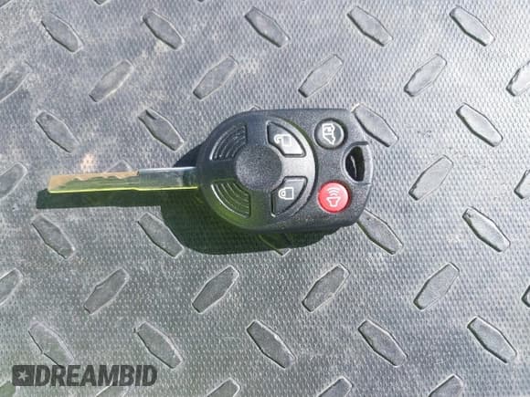 ✅ 2015 Ford Transit XL • VIN: 1FMZK1YM5FKA75770 • Lot: 41814452. Wystawiony na IAAI z przebiegiem 69 769 mil. Bezpłatny archiwum sprzedaży aukcyjnych z USA i szczegółowy raport historii pojazdu na DreamBid. Zdjęcie 11.