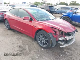 ✅ 2022 Tesla Model 3 • VIN: 5YJ3E1EA6NF112770 • Lot: 43098964. Wystawiony na IAAI z przebiegiem 47 740 mil. Bezpłatny archiwum sprzedaży aukcyjnych z USA i szczegółowy raport historii pojazdu na DreamBid. Zdjęcie 1.