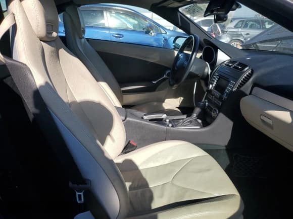 ✅ 2006 Mercedes-Benz SLK 350 • VIN: WDBWK56FX6F091165 • Lot: 90901945. Wystawiony na Copart z przebiegiem 131 166 mil. Bezpłatny archiwum sprzedaży aukcyjnych z USA i szczegółowy raport historii pojazdu na DreamBid. Zdjęcie 10.