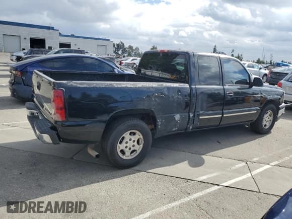 ✅ 2004 Chevrolet Silverado 1500 LS • VIN: 2GCEC19V241170341 • Лот: 92760365. Опубликован ранее на Copart с пробегом Не указан. Бесплатный доступ к архиву аукционных продаж из США и подробный отчёт об истории автомобиля на DreamBid. Изображение 3.