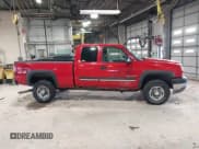 ✅ 2007 Chevrolet Silverado 2500HD Work Truck • VIN: 1GCHK29U17E141493 • Lot: 41369229. Wystawiony na IAAI z przebiegiem 198 623 mil. Bezpłatny archiwum sprzedaży aukcyjnych z USA i szczegółowy raport historii pojazdu na DreamBid. Zdjęcie 13.
