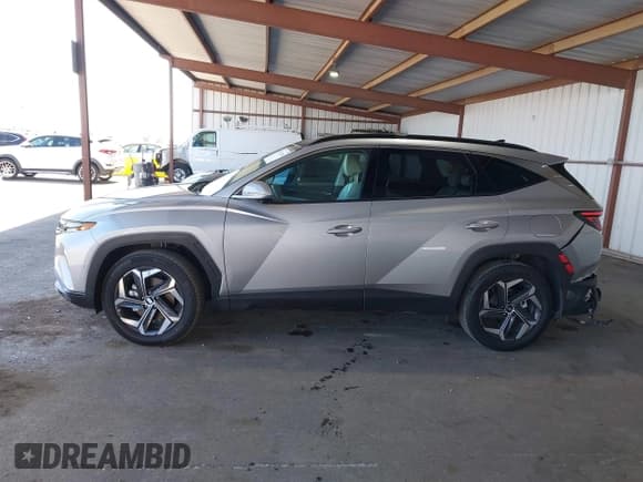 ✅ 2023 Hyundai Tucson Limited • VIN: KM8JFDA27PU123335 • Lot: 42312666. Wystawiony na IAAI z przebiegiem 7 953 mil. Bezpłatny archiwum sprzedaży aukcyjnych z USA i szczegółowy raport historii pojazdu na DreamBid. Zdjęcie 14.